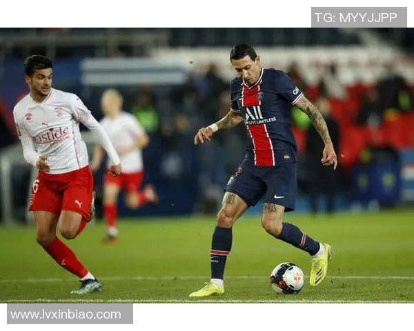 巴黎日耳曼主场迎战尼姆争夺法甲积分榜关键胜利